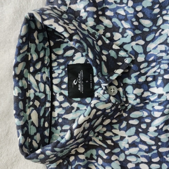 66. Rip Curl Motions Short Sleeve Woven | Color - Blue - Picture 4 of 8